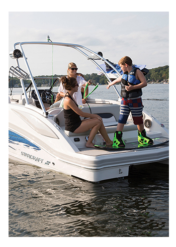 fiberglass yacht construction Starcraft deckboat - getting ready to wake board!